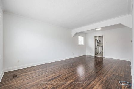 Detached Home For Lease | E8469718 - Photo 5