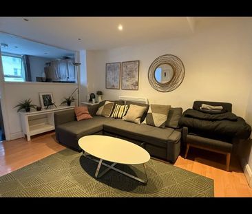 2 Bed Flat, Fulham Broadway, SW6 - Photo 2