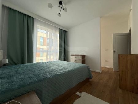 Inchiriez apartament cu 2 camere , bloc nou - Photo 3