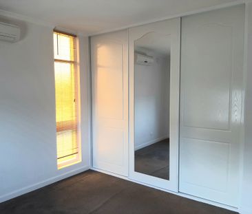 Private Secure & Walk to the Tram - Photo 4