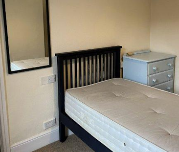 Flat to rent - Photo 1