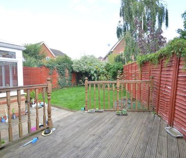 3 bedroom semi-detached house to rent - Photo 1