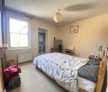 3 bedroom terraced house to rent - Photo 3