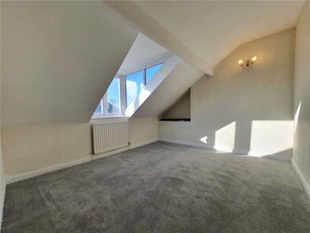 4 bedroom flat to rent - Photo 4