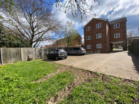 Bournehall Ave, Bushey - Photo 4