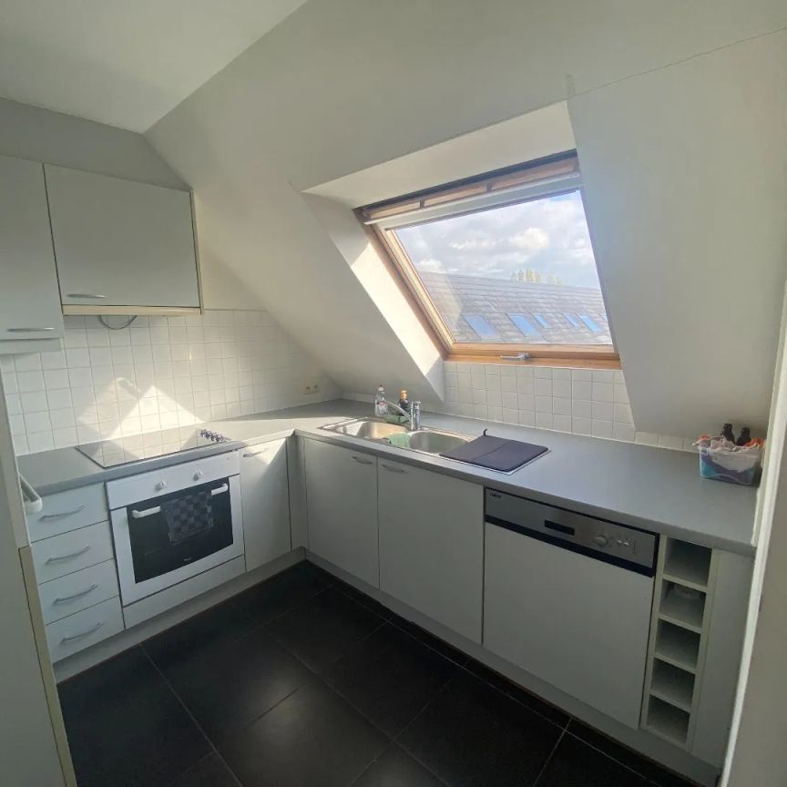Duplex Appartement met twee slaapkamers en autostaanplaats - Photo 1