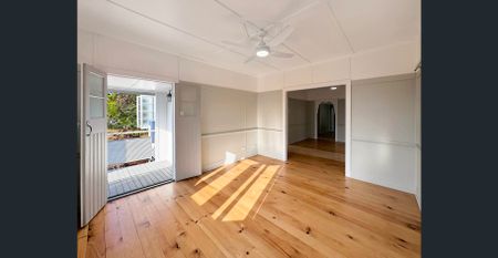 RENOVATED QUEENSLAND ICON - Photo 2