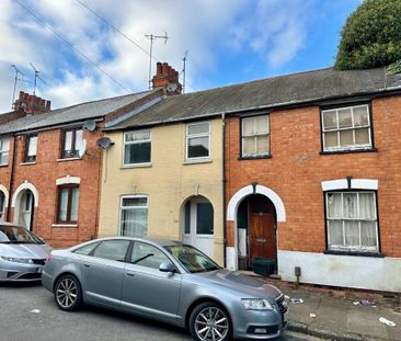 4 bedroom terraced house to rent - Photo 1