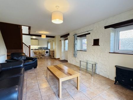 Y Stabal, Carmarthen, SA32 - Photo 4