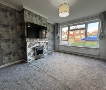 3 bedroom semi-detached house to rent - Photo 2