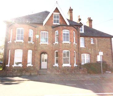 York Road, Guildford, Surrey, GU1 4DN - Photo 1