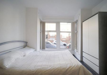 6 bedroom house to rent - Photo 3