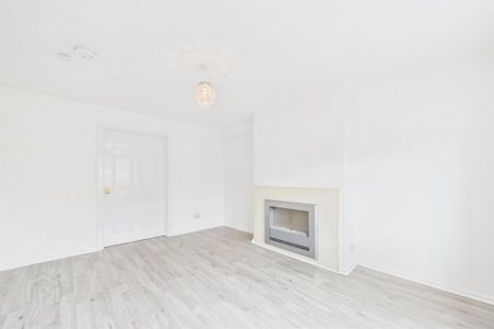 11 Beattie Park Central, Dunmurry, Belfast, BT17 9BE - Photo 2