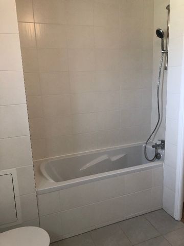 Location Appartement 4 pièces 78m² - Photo 2