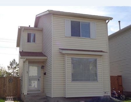 Great 3 Bedroom, 2 Bathroom Home in Glendale! - Photo 4