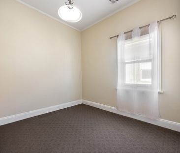 Charming Four-Bedroom Home in the Heart of Ballarat CBD - Photo 3