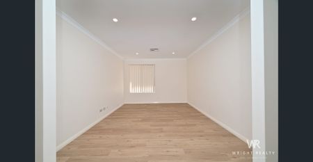 *First Viewing* Thursday 26th February 5:30pm - 6:00pm. Please SMS Mary at Wright Realty on 0428 232 656 to register your interest. - Photo 4