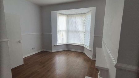 Flat A, Sandringham Street, Hull, HU3 - Photo 2