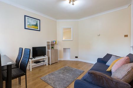 1 Bed Flat, Rashleigh House, WC1H - Photo 4