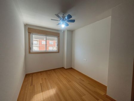 Long-Term Rental Flat with Garage, Storage Room and Swimming Pool in Valterna (Paterna) - Photo 3