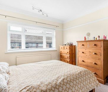 2 Bed Flat, Harvard Road, W4 - Photo 3