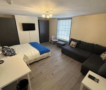 Room in a Shared Flat, St. James's Street, BN2 - Photo 4