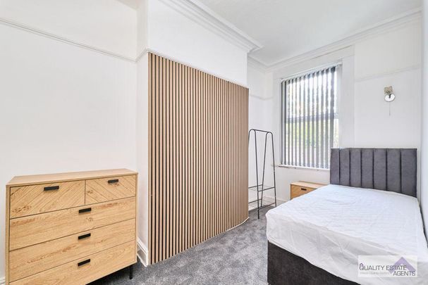 1 bedroom in a house share to rent - Photo 1