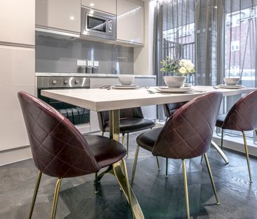 Studio Flat, Silver Street, RG1 - Photo 1