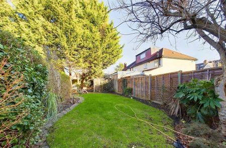 4 Bed Detached House, Salisbury Road, HA1 - Photo 4