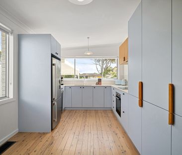 Renovated Family Haven with Valley Views - Photo 2