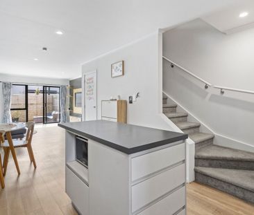 Sunny Tawa Townhouse - Photo 4