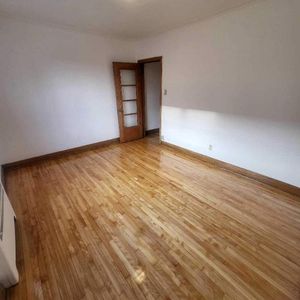 3 CH - 1 SDB - Montréal - $1,850 /mo - Photo 2