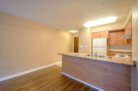 For Lease - 35 Hollywood Avenue Unit# 816, Toronto, Ontario - Photo 4