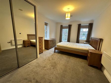 2 bedroom apartment to rent - Photo 4