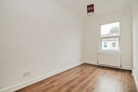 4 bedroom house to rent - Photo 2