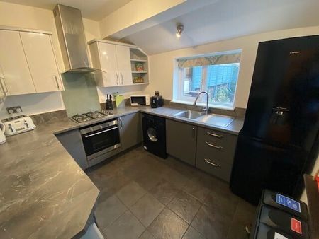 Donald Street, CARDIFF - Photo 2