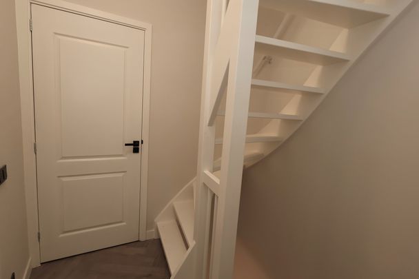 For rent: Schiedamsesingel, 3012 BC Rotterdam - Photo 1