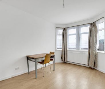 3 bedroom apartment to rent - Photo 5