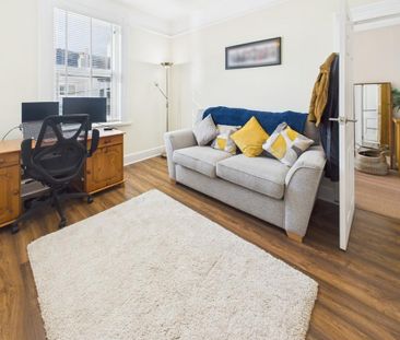 2 bedroom terraced house to rent - Photo 2