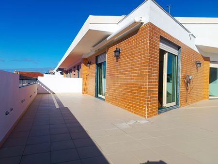 Apartamento T3 com Terraço Privativo para Arrendamento em Nova Queijas - Photo 3