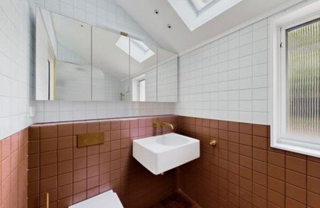 Paddington - Photo 2