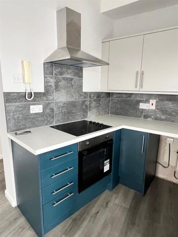 Flat 1, Turn Park Heads, Station Road, Chester Le Street, DH3 3DY - Photo 4