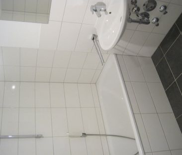 Renovierte 2-Zimmer Wohnung mit Balkon – Wohnen in direkter Audi-Nähe! - Foto 3