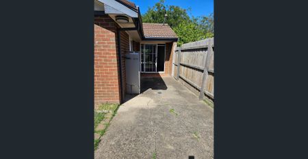 **Lease Transfer** or 4 month Lease!!!! - Photo 2