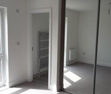 3 bedroom detached house to rent - Photo 4