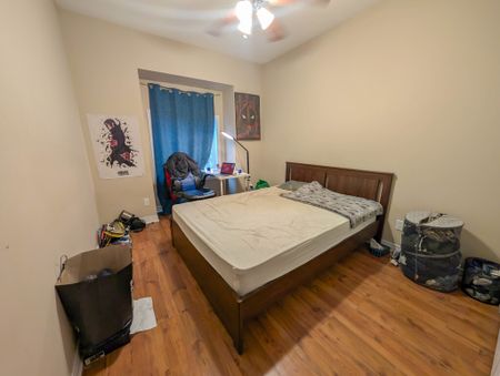 **ALL UTILITIES INCLUDED** STUDENT ROOMS FOR RENT IN ST. CATHARINES!!!! - Photo 5