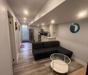 492 Downes Jackson Heights #Bsmt - Photo 2