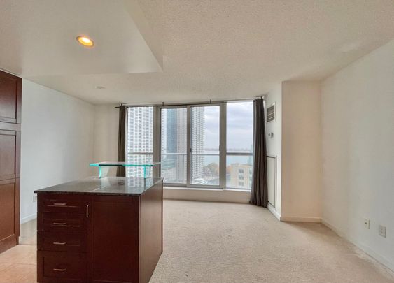 For Lease - 208 Queens Quay Unit# 1505, Toronto, Ontario - Photo 1