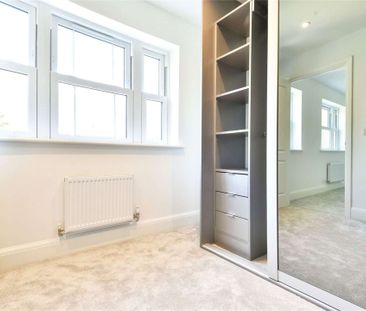 A six bedroom detached town house within the prestigious Royal Well... - Photo 2