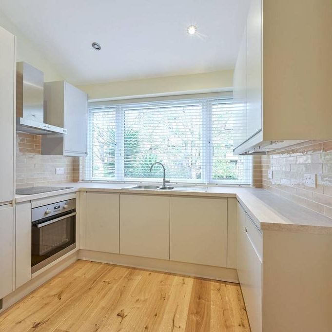 2 bedroom flat to rent - Photo 1